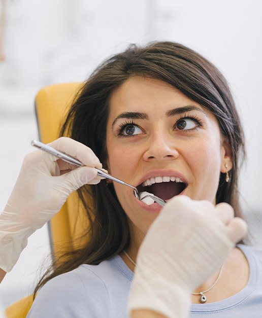Patient receiving wisdom tooth extractions